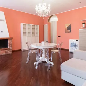 Casa Navarra Milan